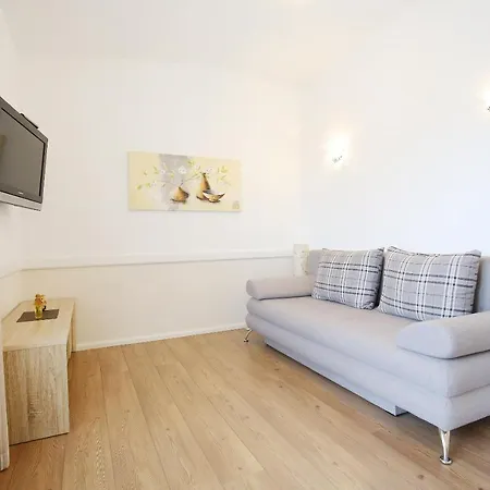 Dane Apartman *