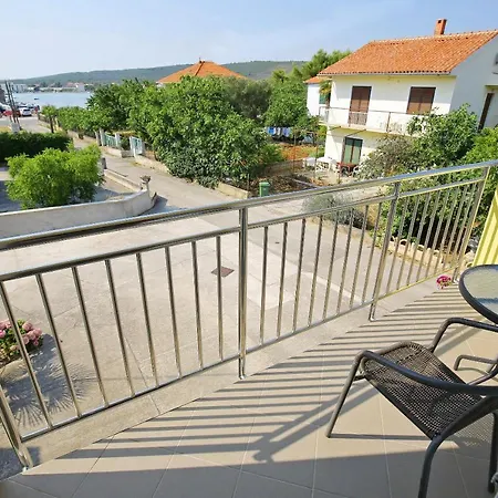 Dane Apartman